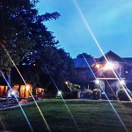 The Local Story Resort Ban Mon Talaeng 외부 사진