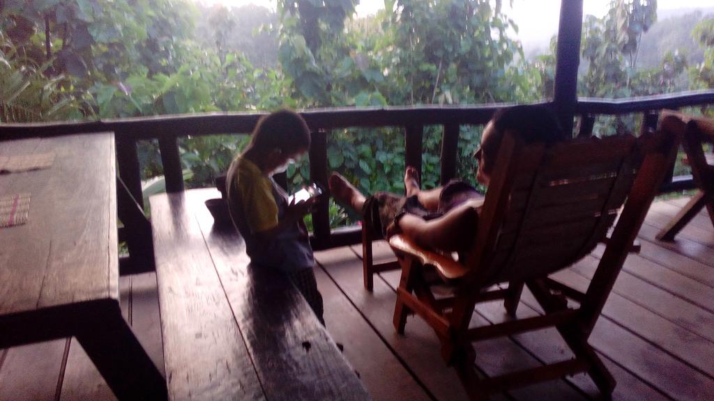 The Local Story Resort Ban Mon Talaeng 외부 사진