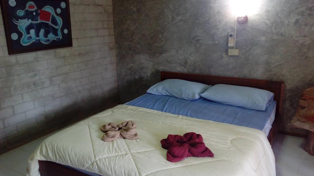 The Local Story Resort Ban Mon Talaeng 외부 사진